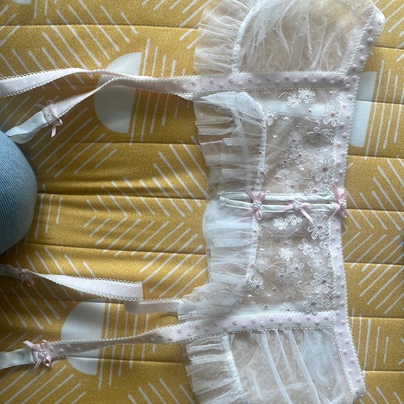 For Love and Lemons Evie Garter Belt - Picture 3 of 5